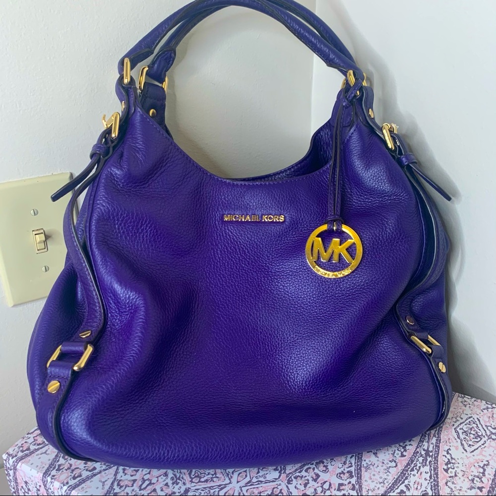 Michael Kors Hobo Bag in Purple Leather